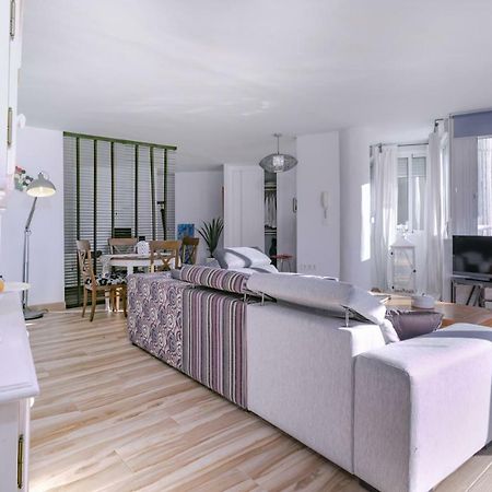 Apartamento Loft Pleno Centro, Vistas Fantasticas توريمولينوس المظهر الخارجي الصورة